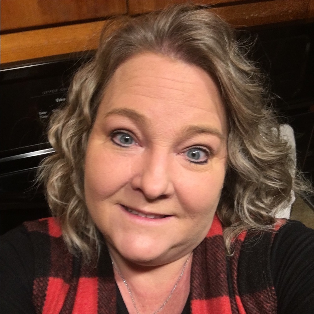 Meet your Posher, Leah